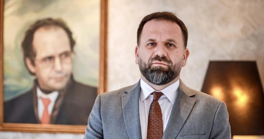 Rukiqi kritikon qeverinë: Të rinjtë, rrugë të vetme po e shohin migrimin