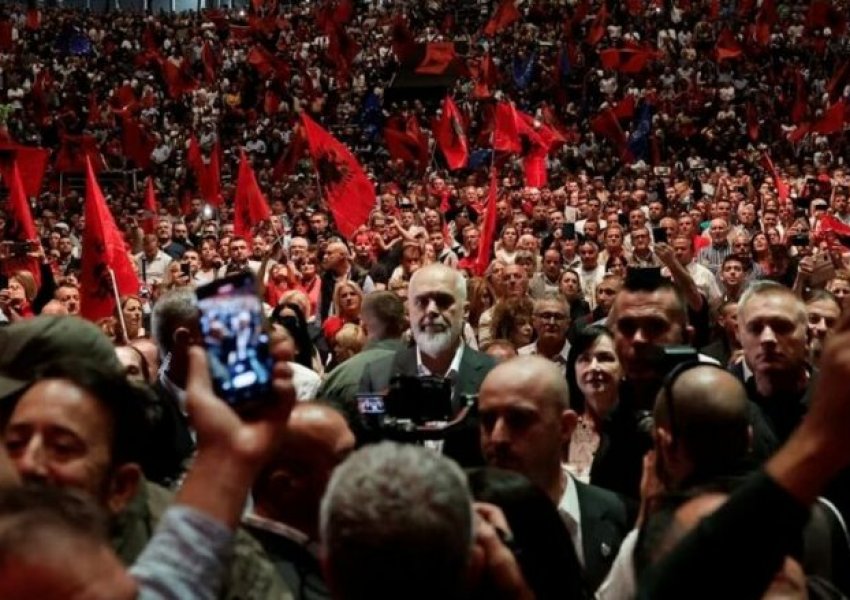 FOTO/ Rama përsërit ‘Athinën’, mbledh patronazhistët në Selanik