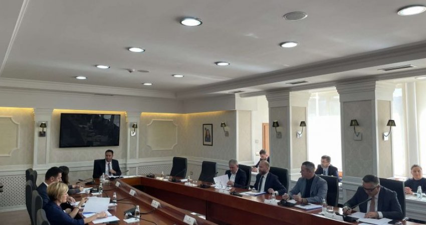 Nis mbledhja e Kryesisë së Kuvendit
