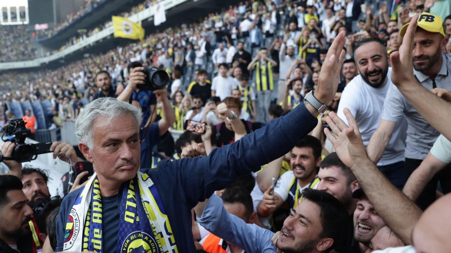 Mourinho gati ‘të arratiset’ nga Turqia, ka nisur kontaktet me klubin anglez