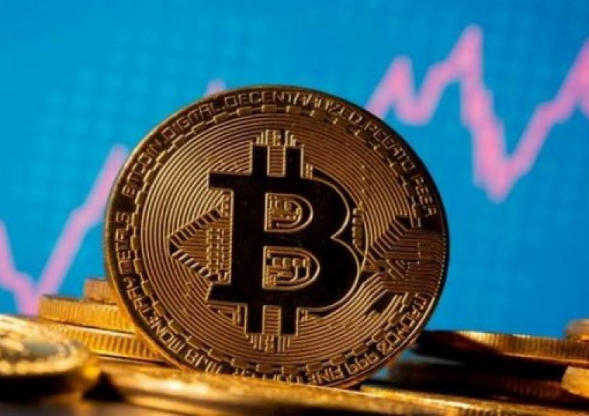 Rritje e vrullshme: Bitcoin arrin mbi 80 mijë dollarë