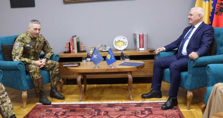 KFOR-i jep detaje pas takimeve të djeshme që Barduani pati me Sveçlën dhe Hoxhën