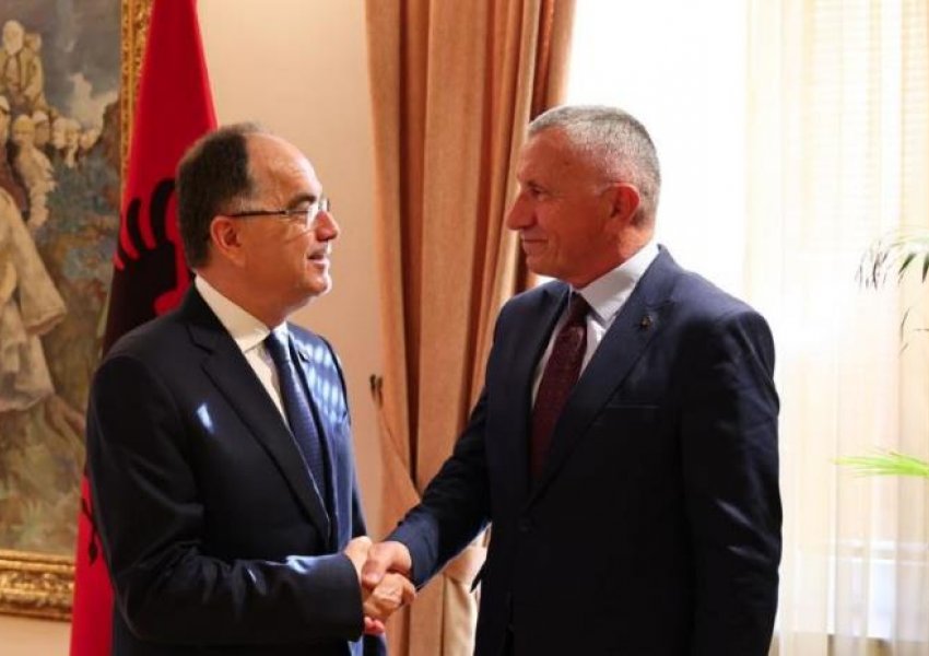 Presidenti Begaj takim me deputetin Shaip Kamberi: Hapja e afërme e Konsullatës në Bujanoc, hap i rëndësishëm