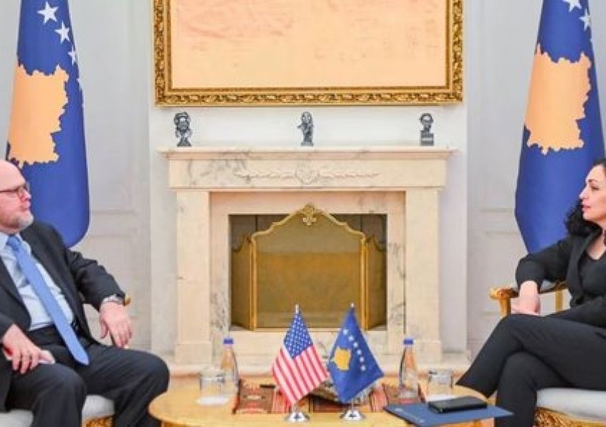 Ndryshimi i administratës amerikane, Presidentja Osmani takim me ambasadorin e SHBA-ve në Prishtinë