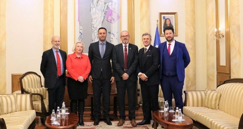 Konjufca priti në takim deputetët laburistë të Mbretërisë së Bashkuar