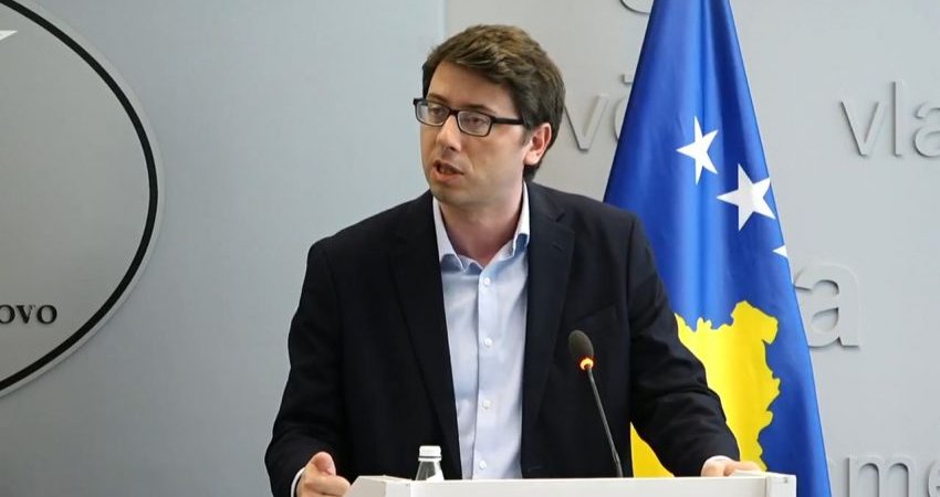 Murati akuzon opozitën për bllokim të uljes së çmimeve, i reagon Hykmete Bajrami