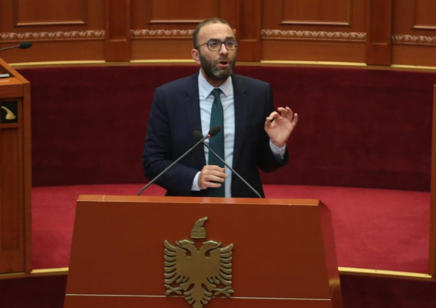Bardhi: Buxheti i ri, shkon vetëm për oligarkët. Po gënjeni dhe talleni me pensionistët dhe shtresat në nevojë
