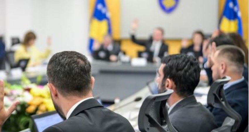 Mbrëmë u mblodh qeveria, u morën tre vendime   