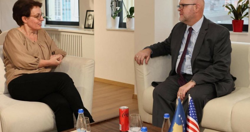 Gërvalla takohet me Hovenierin, biseduan rreth realizimin e projekteve të përbashkëta