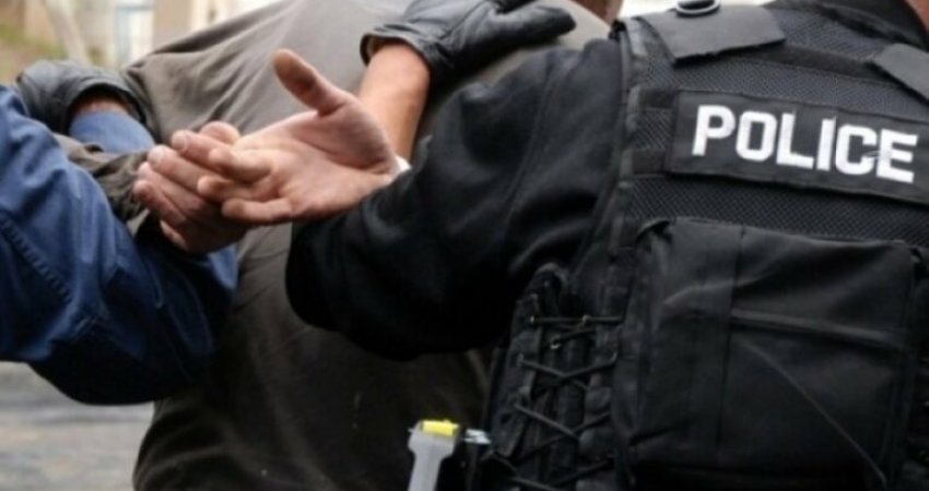 Arrestohen tre persona, në Ferizaj, për vjedhje dhe pengim në detyrë të zyrtarëve policorë