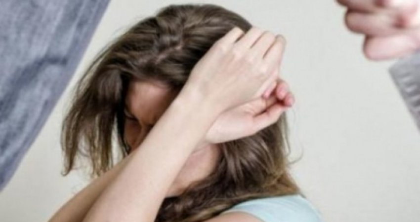 Dy persona ushtrojnë dhunë psiqike ndaj familjares së tyre në Prishtinë