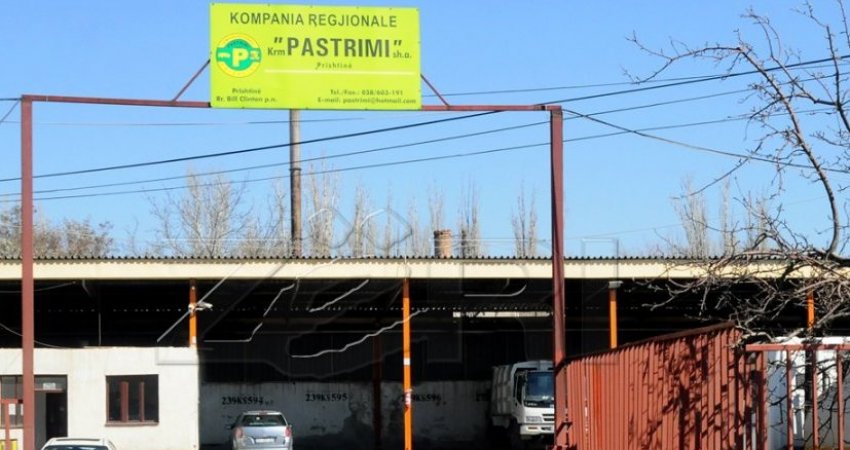 Vetëvendosje: Komuna e Prishtina po e falimenton “Pastrimin”, të ndalohet tenderi 16.5 milionësh