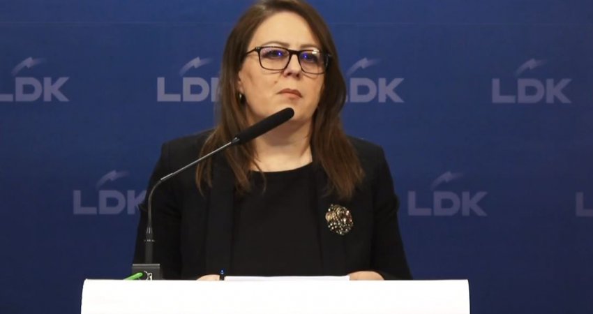 Bajrami publikon përgjigjen zyrtare të Prokurimit për kontratat njëburimore: Hekuran, ku janë shpifjet? Shko në Prokurori, ndoshta të besojnë