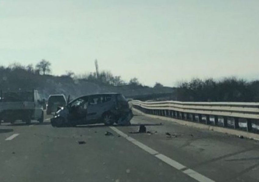 Aksident në Kosovë, makina përplas për vdekje këmbësoren