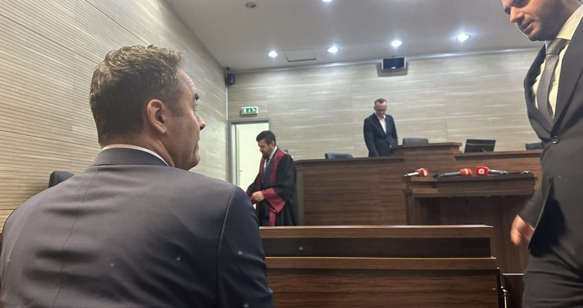 Kojufca dhe të tjerët deklarohen të pafajshëm për hedhjen e gazit lotsjellës më 2015 në Kuvend