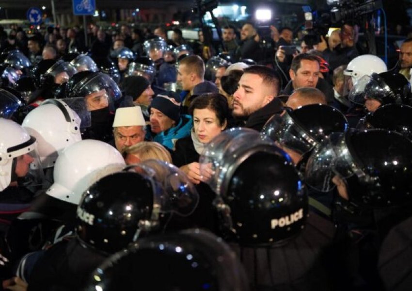Lirohen 21 protestuesit nga Lezha e Shkodra/ Deputetja e PD: Ndalimi i paligjshëm, ne nuk ndalemi!
