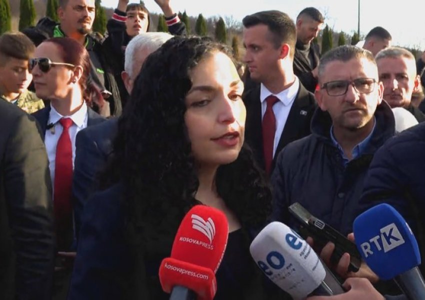 Osmani: Do mbrojmë çdo cep të Kosovës/ Krerët e shtetit dhe politikanët në Kosovë, homazhe për 28 nëntorin