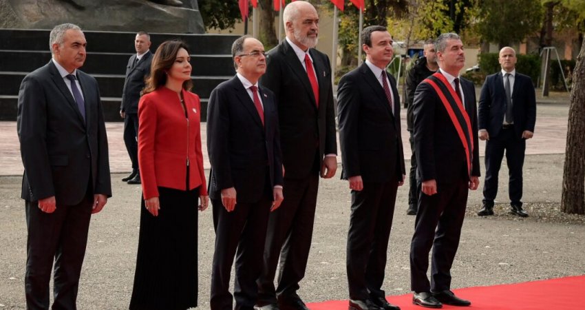 Kurti: Sot kemi më të lehtë të bëhemi bashkë, e të jemi bashkë