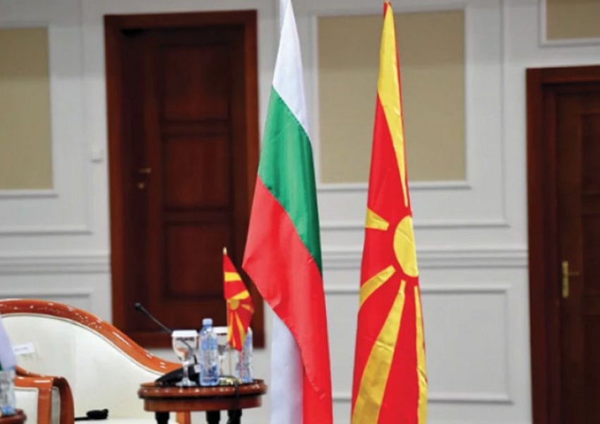 Shkupi shpreson zgjidhje, Sofja e palëkundur 