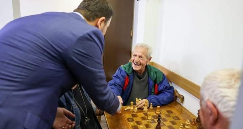 Dita Ndërkombëtare e të Moshuarve, Krasniqi: Nderojmë paraardhësit e vendit për përkushtimin