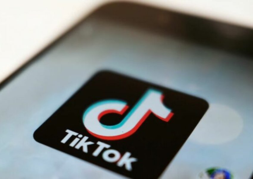 Shkon në 13 numri i nxënësve që dyshohet se lënduan veten me mjete të mprehta nga sfida në Tik-Tok
