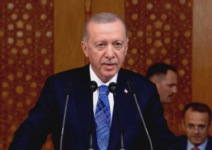 Erdogan nis sulmin e parë nga Xhamia e Tiranës: Të qëndrojmë kundër terrorizmit shtetëror izraelit