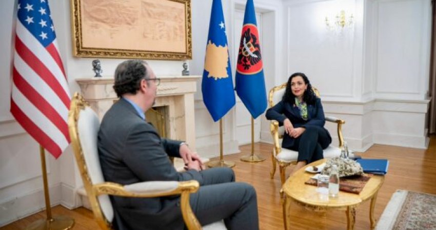 Presidentja Osmani në takimin me Kasanof kërkon nisjen e Dialogut Strategjik me SHBA