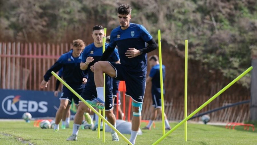 Arijanet Muric i bashkohet ekipit, Kosova mbyll përgatitjet për sfidën me Lituaninë