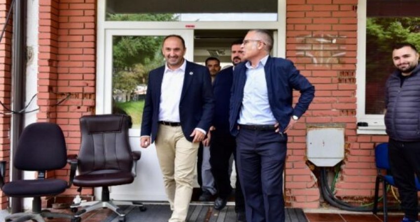 Aliu vizitoi Njësinë e Patentë Shoferëve në veri