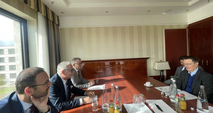 Vitia i kërkon homologut të tij gjerman mbështetje për zhvillimin profesional të mjekëve nga Kosova në Gjermani