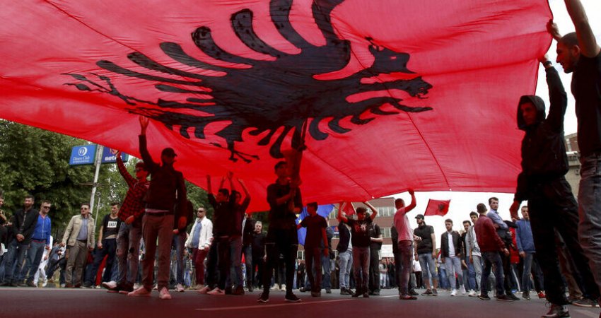 Shqipëria hapi kapitujt e parë për anëtarësim, Kurti: I gëzohemi fort kësaj arritjeje