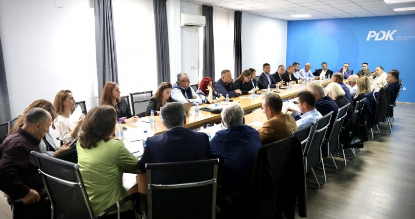 PDK mban mbledhjen e Kryesisë, kërkon hetim të menjëhershëm për skandalet abuzive të Qeverisë