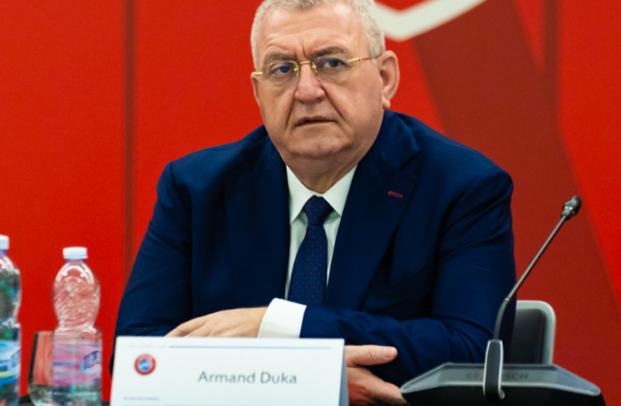 ‘Kombëtarja, incidentet në Çeki dhe kritikat për organizimin e Europianit U-17 bashkë me Serbinë’, rrëfehet Duka