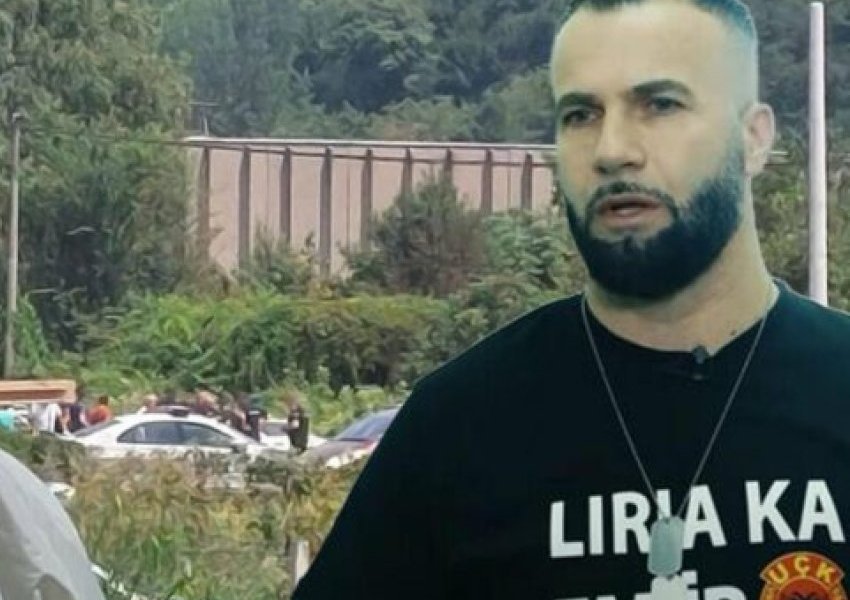 Familja e Faton Hajrizit sot dorëzon padi dhe kallëzime penale ndaj kryeministrit Albin Kurti