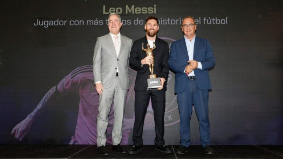 ‘Marca’ zgjedh Messin si lojtarin më të mirë në historinë e futbollit