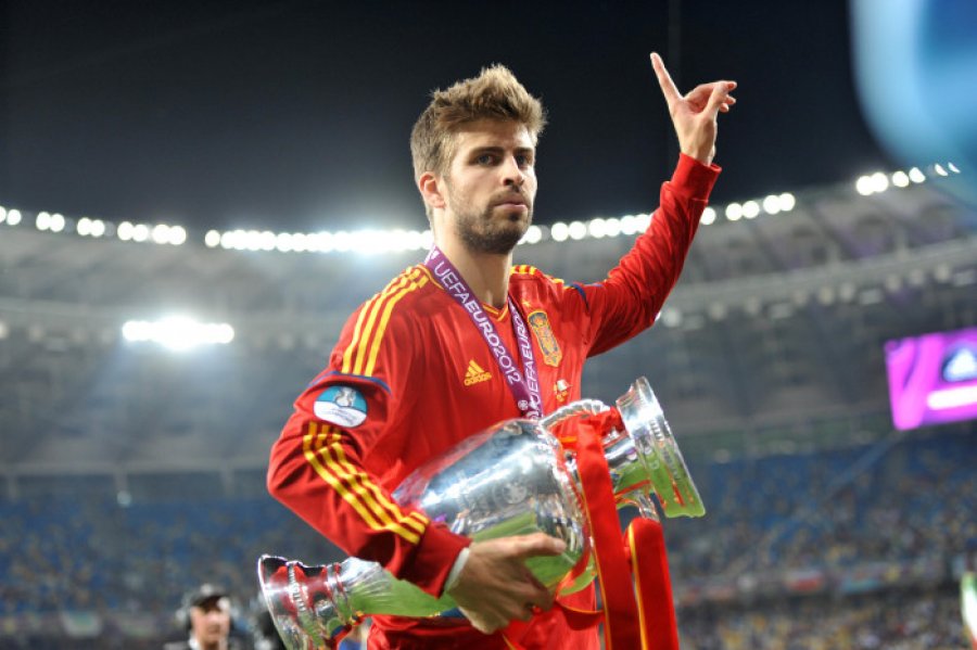 Gerard Pique propozon një kampionat me 16 skuadra