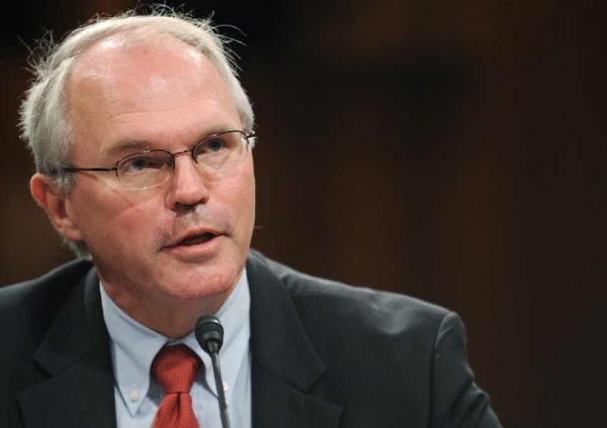 Hill: SHBA dhe Serbia nuk bien dakord për Kosovën, por mund të punojnë për …