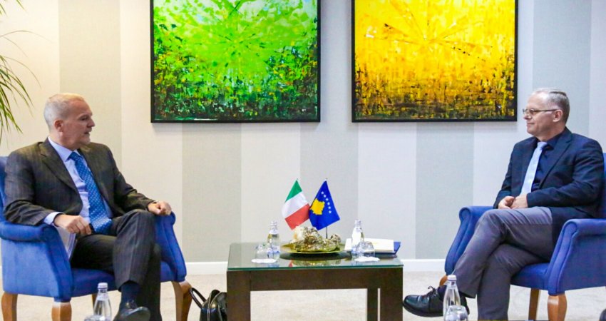 Bislimi takon ambasadorin e Italisë, diskutuan mbi marrëdhëniet dypalëshe