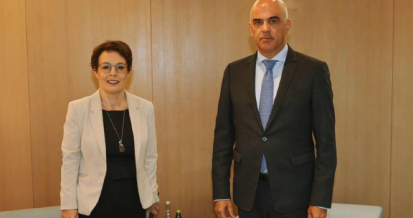 Gërvalla takon sekretarin e Këshillit të Evropës, flasin për forcimin e demokracisë dhe sundimin e ligjit