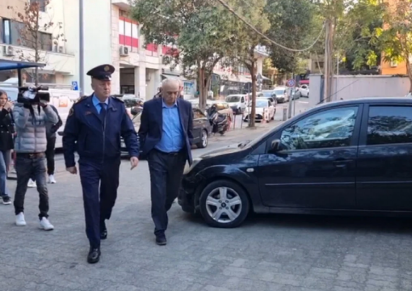 Masat e sigurisë për Metën dhe të akuzuarit e tjerë, mbërrin në Gjykatë edhe Pirro Xhixho