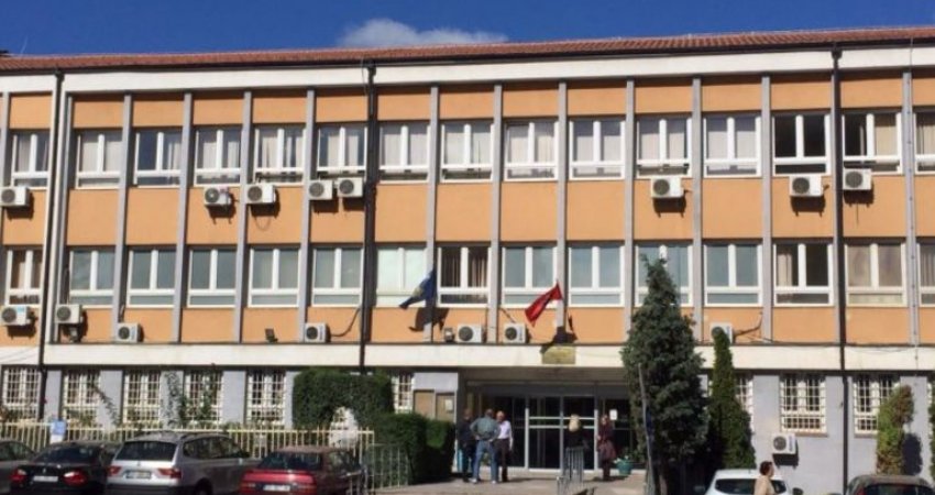 Mbyllet për publikun seanca për vrasjen e trefishtë në Gllogjan