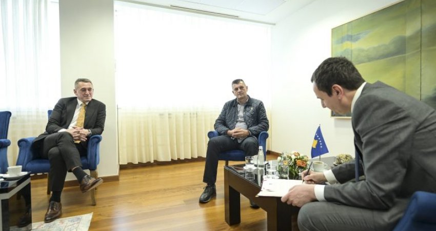Radomiroviq thotë se “paratë’ ishin shkaku i shkarkimit të tij, mohon akuzat e Rashiqit