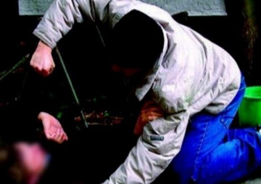 Përleshje fizike dhe të shtëna me armë në një lokal në Prishtinë, arratisen të dyshuarit