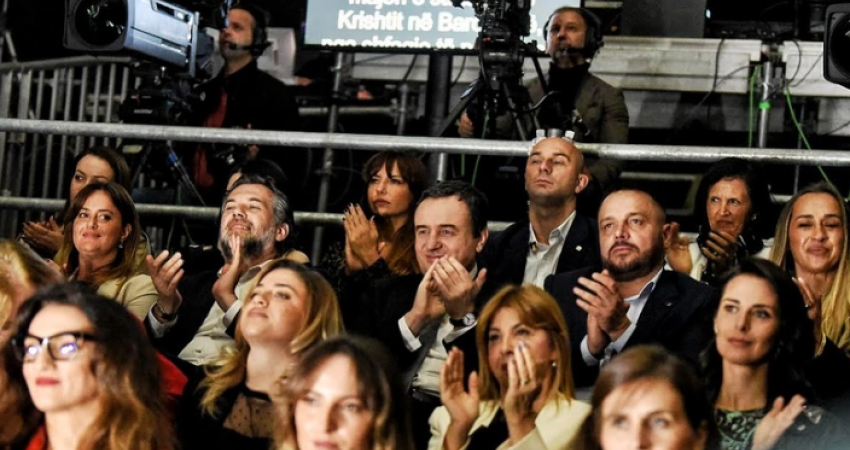 Kurti uron fituesin e edicionit të dytë të Festivalit të Këngës në RTK