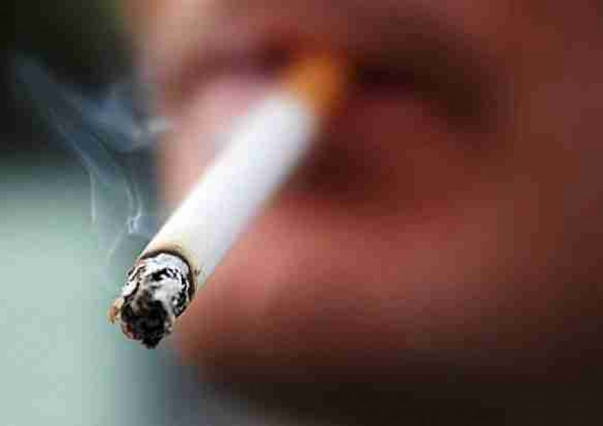 Qytetarët e Maqedonisë, duhanpirësit më të mëdhenj të cigareve në Ballkan!