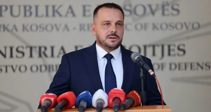 Maqedonci: Nga viti 2025, rritet paga bazë e ushtarit për 18%