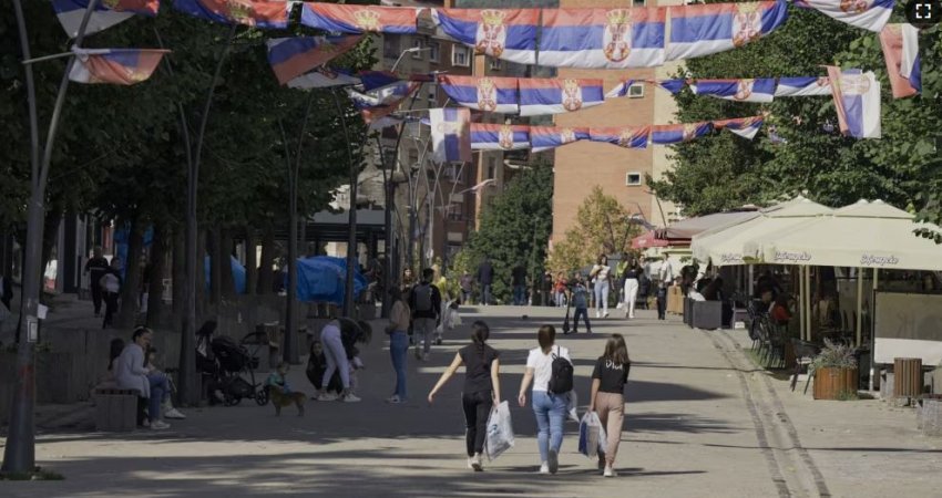 Serbia me listë të re për punonjësit serbë të Kosovës, ndalohen pesë punonjës të Zubin Potokut