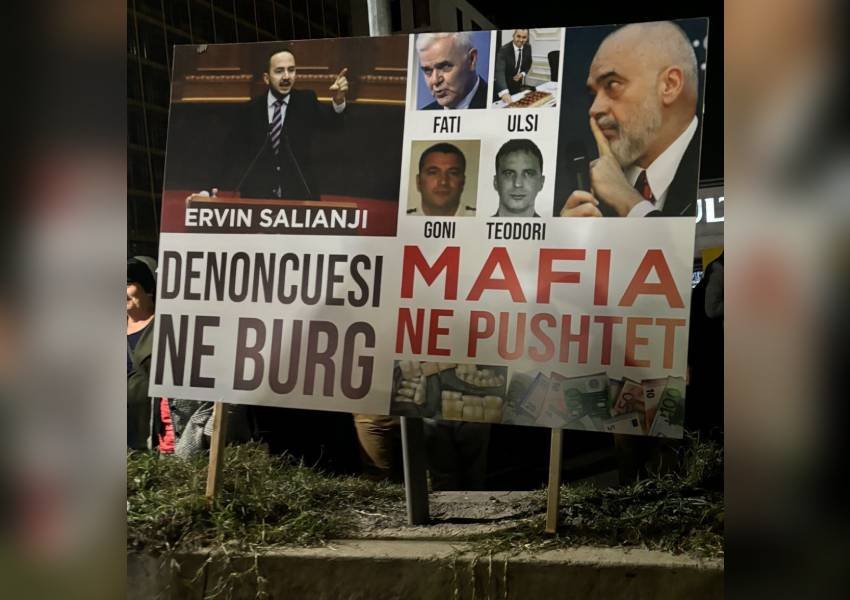 FOTOLAJM/ Salianji 'i bashkohet' protestës së PD, çfarë nuk u pa nga mosbindja e opozitës në Tiranë