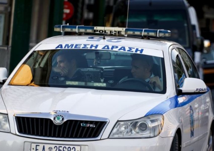 Tentoi të mbysë ish-të dashurën me rripin e çantës, në pranga 27-vjeçari shqiptar në Greqi