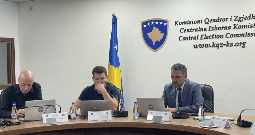 KQZ-ja pranon mbi 1 mijë kërkesa për regjistrim të votuesve jashtë Kosovës, 222 u refuzuan për moskompletim të dokumenteve